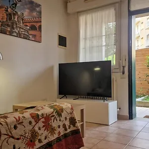 Fiorilli House - Fair District - Gratis Private Parking Apartment